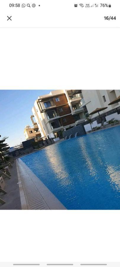 Cosmos Residence Paralimni Eksteriør billede