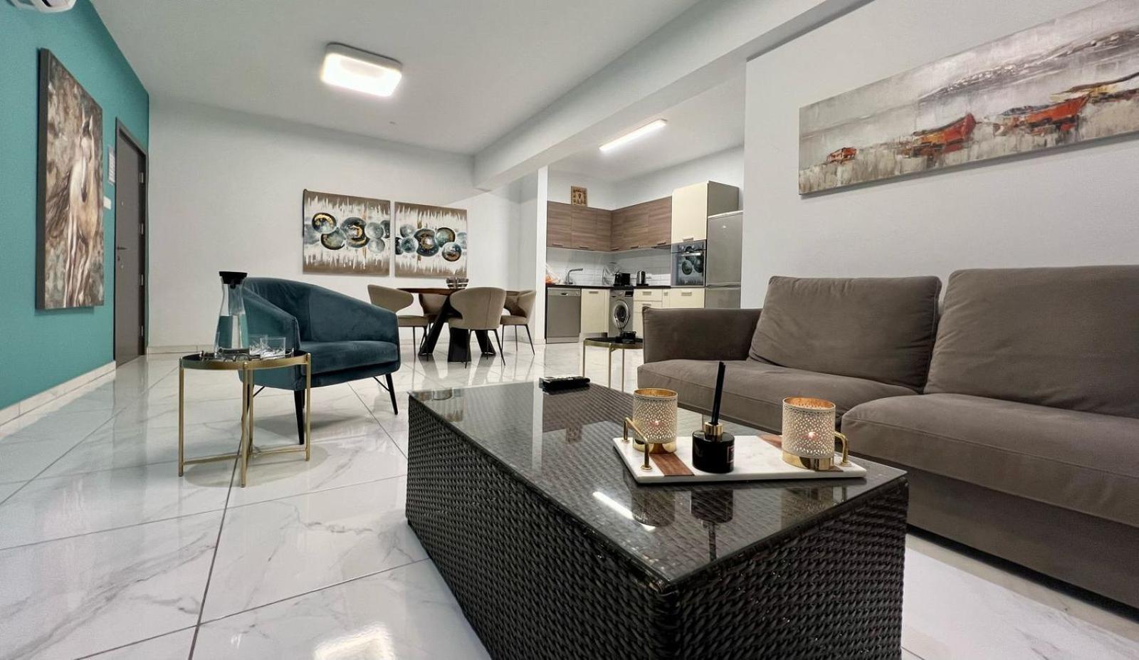 Cosmos Residence Paralimni Eksteriør billede